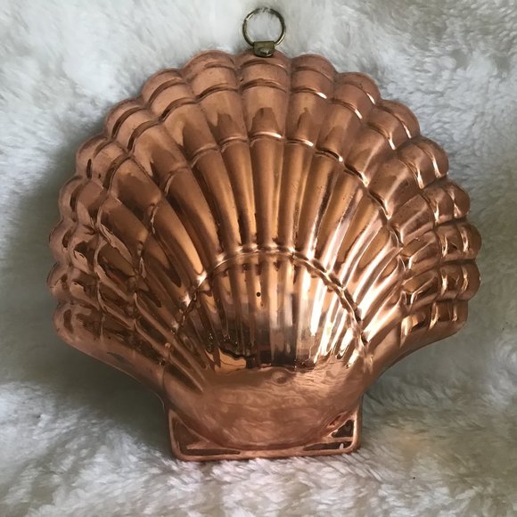 Other - Vintage Large Copper Clam Shell Mold